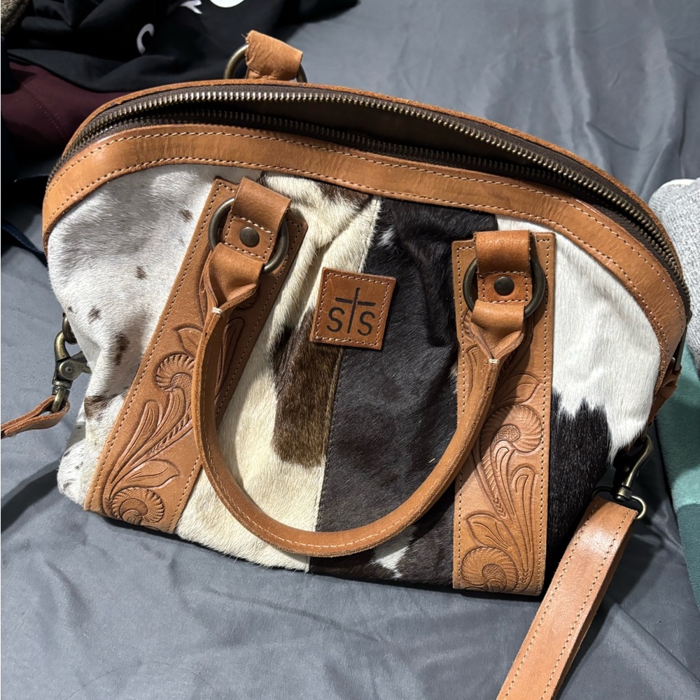 STS Purse and Wallet 

OBO